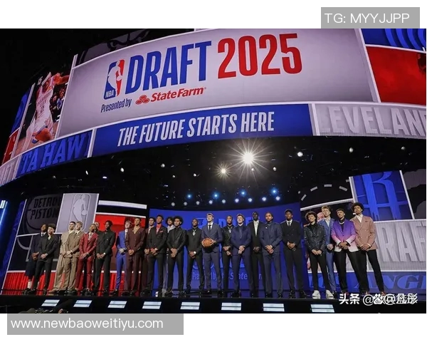 弗拉格18岁单场25分5篮板5助攻成詹姆斯之后首位年轻球员 弗拉格18岁单场25分5篮板5助攻成詹姆斯之后首位年轻球员