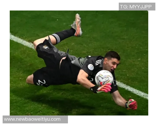 索汉如罗德曼再现风采半场抢四前场板助攻一记拿下八分