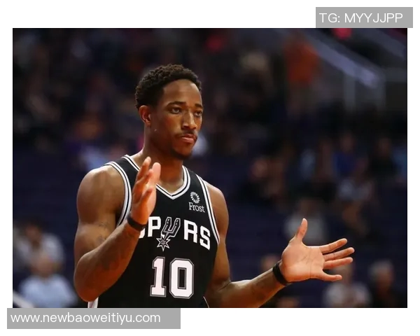 快船季前赛对阵广州龙狮比尔因膝伤缺席其他球员全力出战