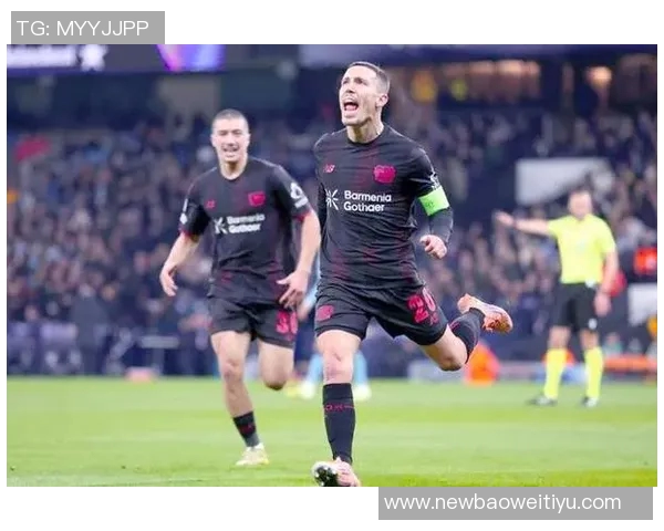 勒沃库森因旅途不顺延误数小时抵达曼彻斯特备战比赛